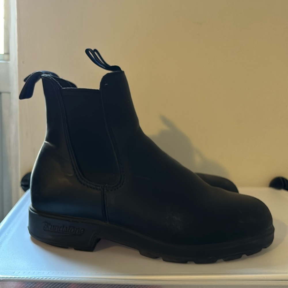 Winter Blundstone size 4 1/4 (women’s 7/ men’s 5)